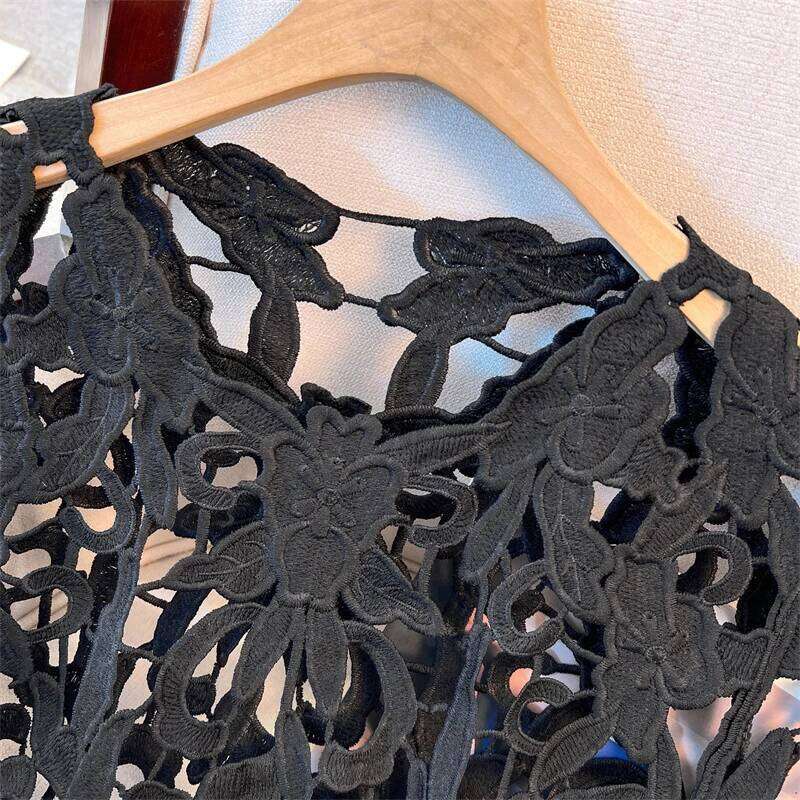 Solid Color Summer Sunscreen Tops For Women Round Neck Sleeves Hollow Out Design Clothing Female New Fashion 22D1493