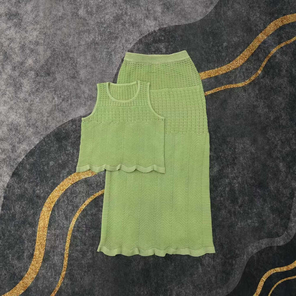 Designer French k30 wave crochet round neck FC hollow knit vest top+rear slit slim fit mid length skirt