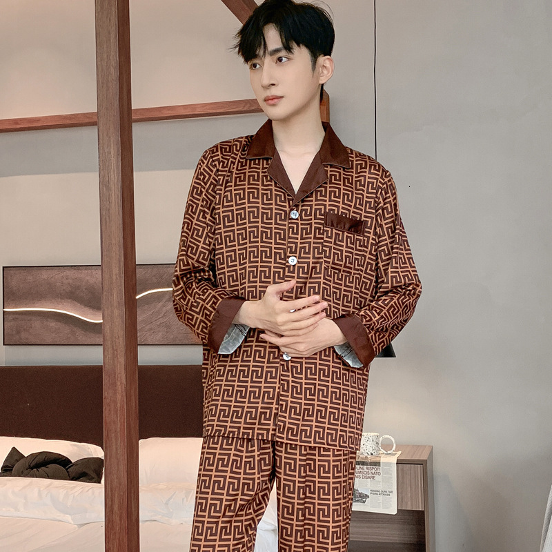 Luxury Brand Designer Clothes Silky Thin Ice Silk Pajamas For Men, Spring, Autumn, Summer, High-End Imitation Silk, Four Seasons Long Sleeve Homewear 