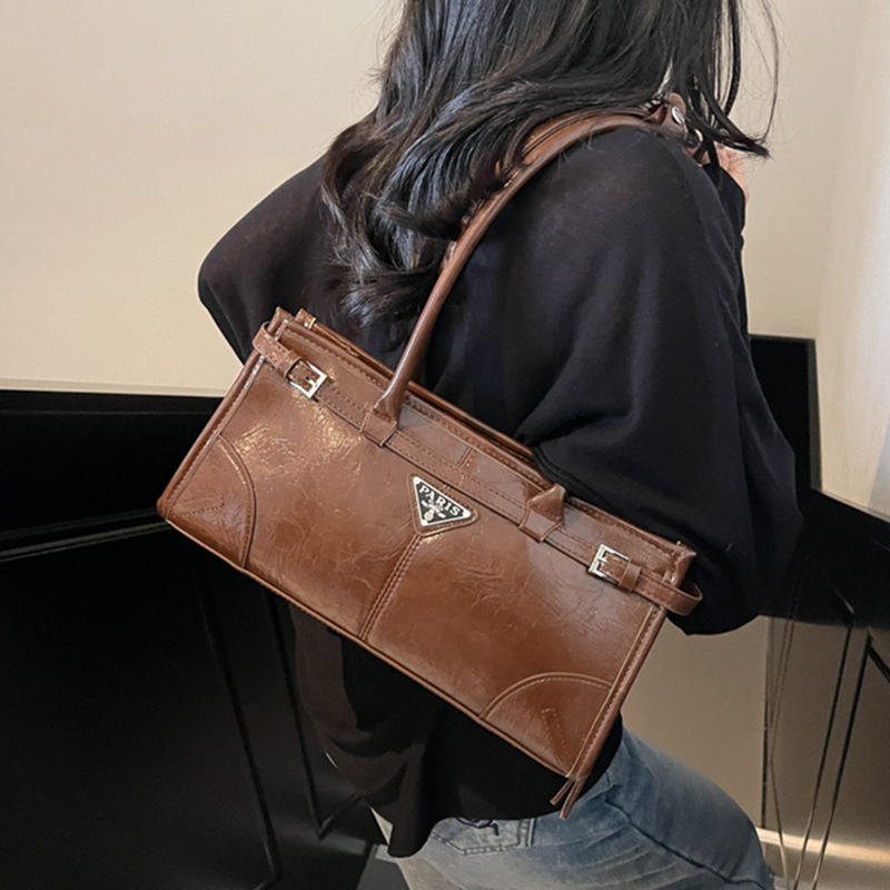 Free delivery Luxury shoulder bag Fashionable and minimalist women's handbag commuting shoulder bag