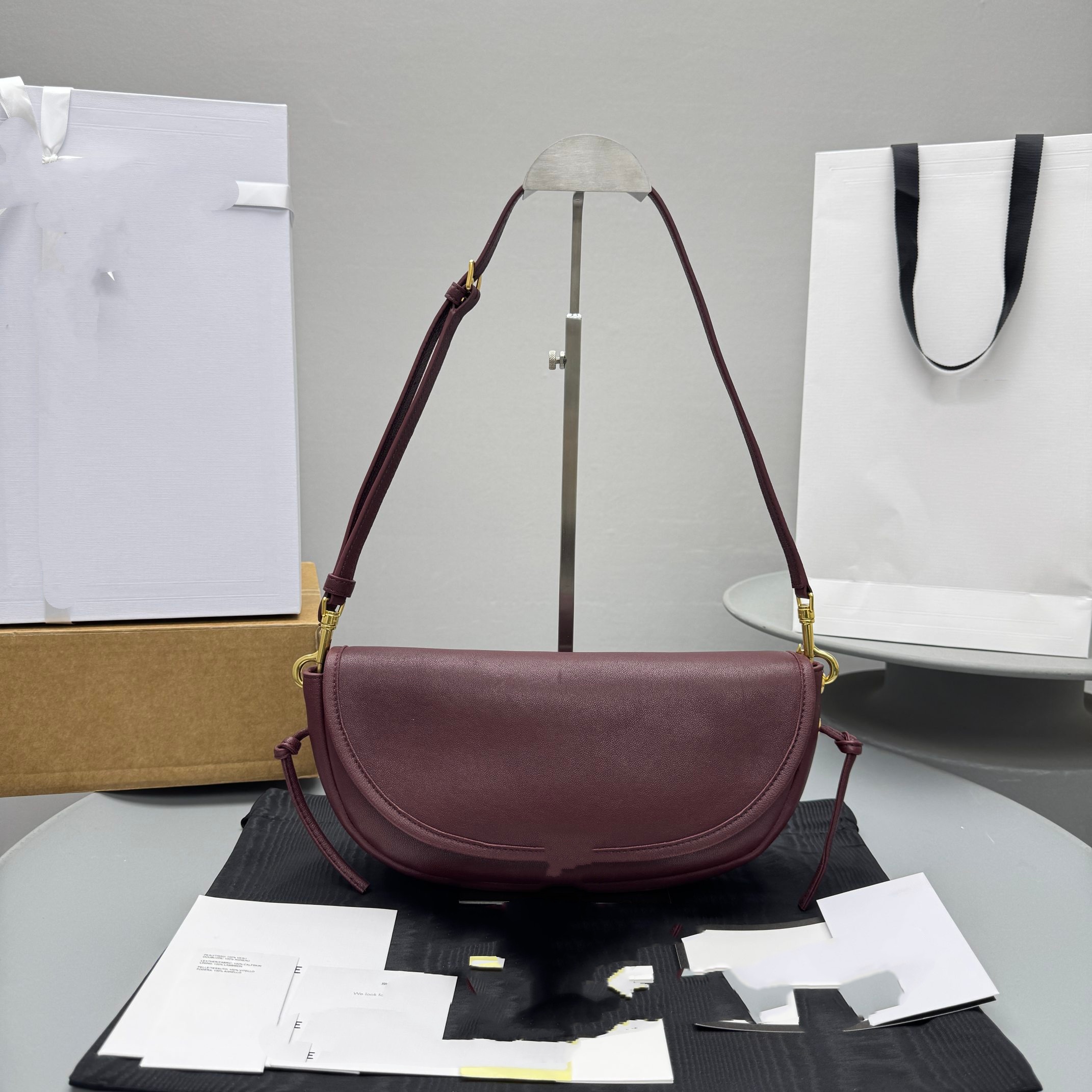 26 new designer brand French retro half moon bag