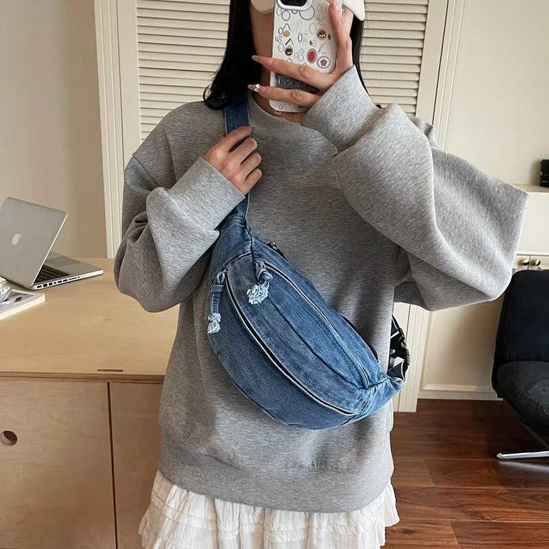 New Denim Shoulder Chest Bag for Women Sporty Casual Style Simple Fashionable Waist Bags Mobile Phone Crossbody Bag for Men H260331