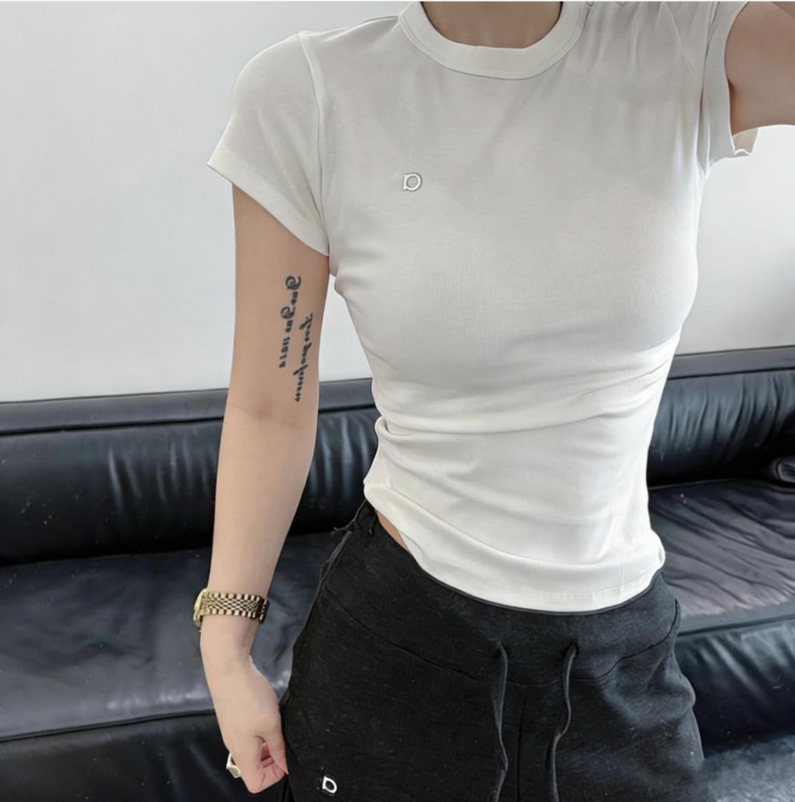Designer Women T-Shirt Tees Yoga Shirt Top Cew Neck Fintness Short Sleeve Crop Tops T Skinfriendly Summer swiftly tech Seamless Gym High-Elastic Quick Drying LOGO