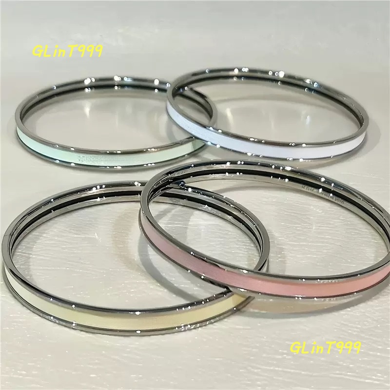 Chic Sheen Stripe Bangle Collection - Soft Hue Embedded Metal Cuff Bracelets with High-Gloss Finish