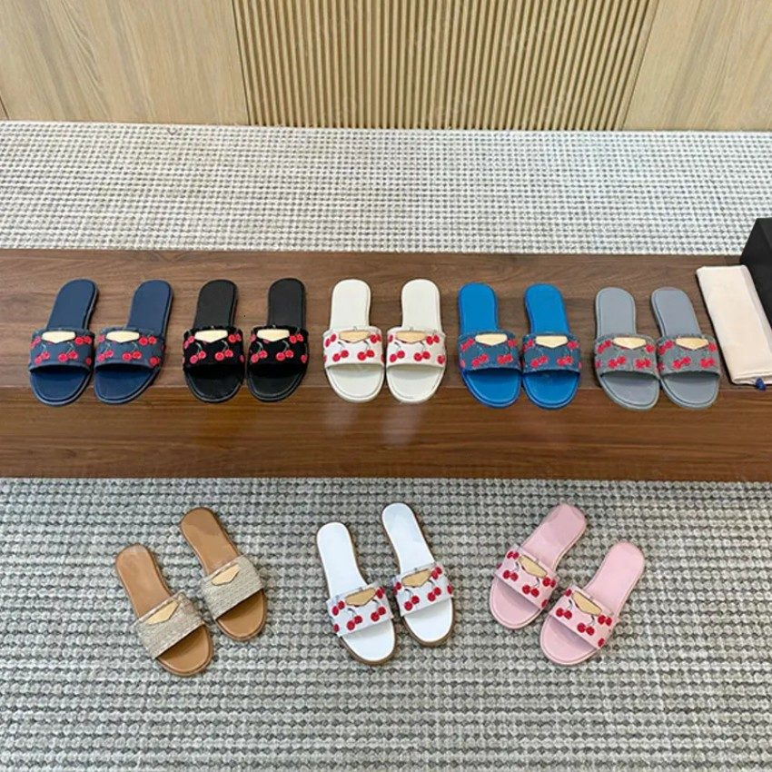 Designer Slides Cherry Slippers Lily Flat Mules New Raffia Capri Slippers Leather Shoes Women Sandals Summer Slip-on Casual Style