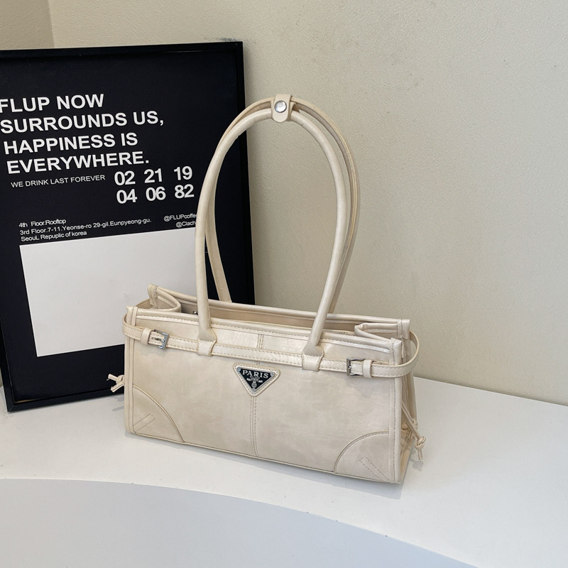 Free delivery Luxury shoulder bag Fashionable and minimalist women's handbag commuting shoulder bag