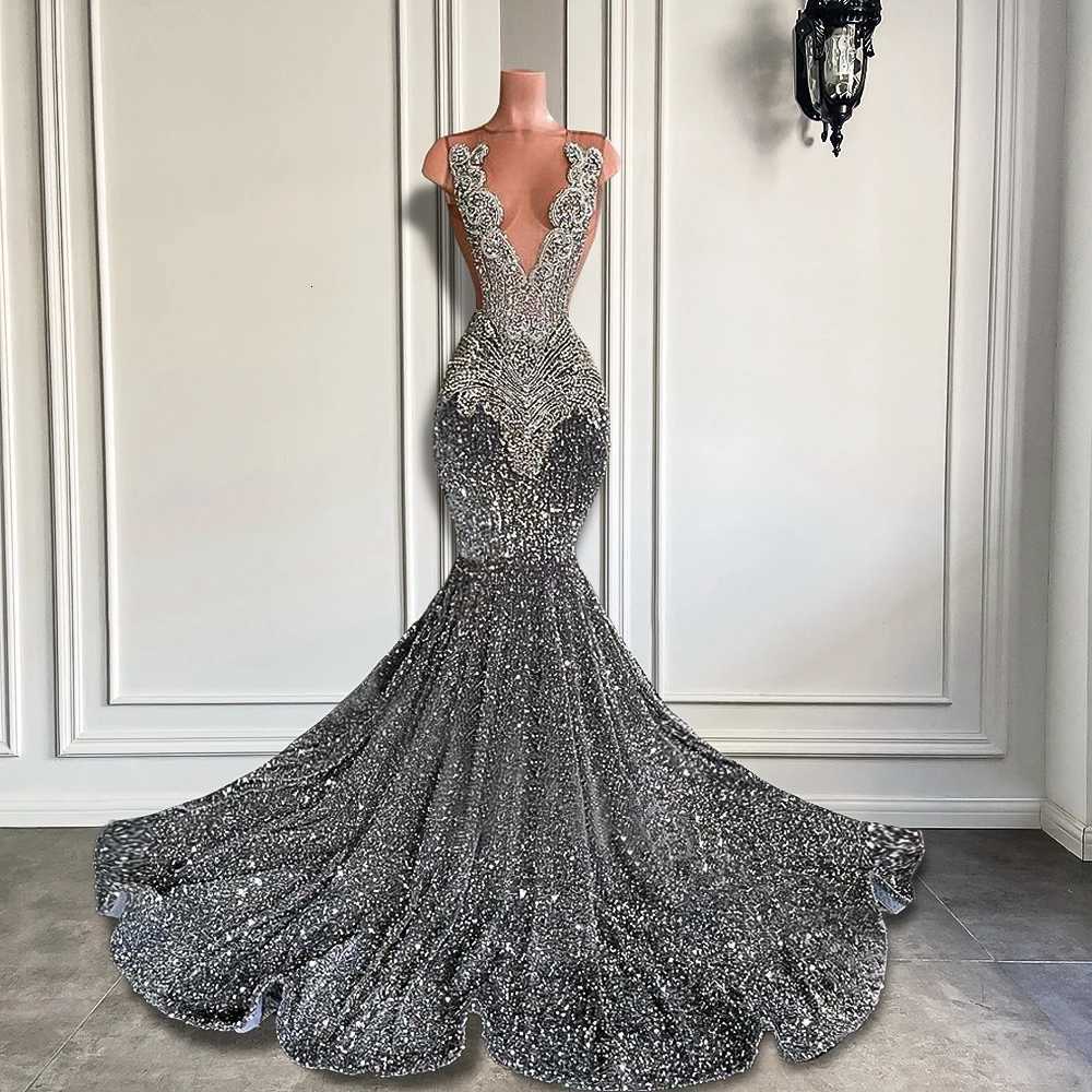 Sexy Long Sparkly Prom Dresses 2026 Sheer O-neck Luxury Silver Crystals Diamond Sequin Mermaid Black Girl Prom Party Gowns C260331