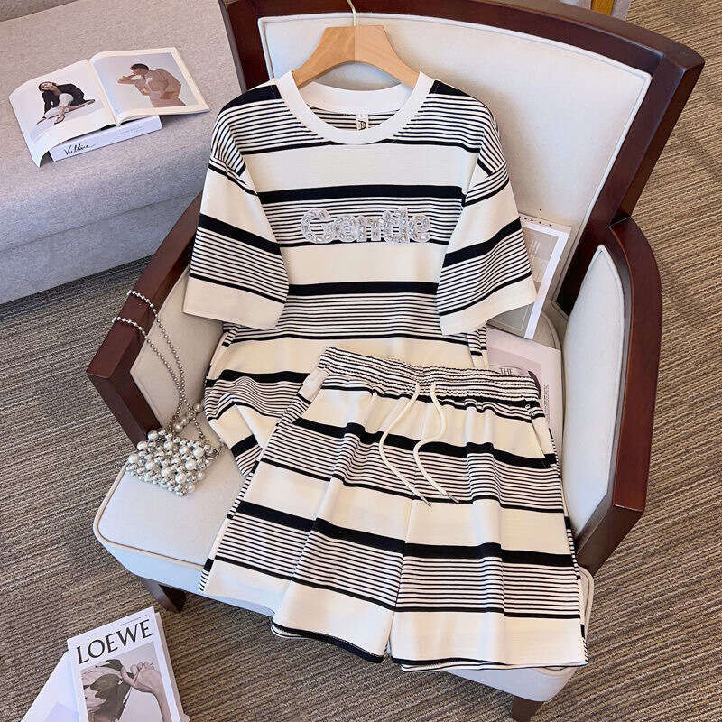 Plus Size Short Sleeve Shorts Two-Piece Set Casual Sports Outfit Summer Fashion Women's Clothing - view 3