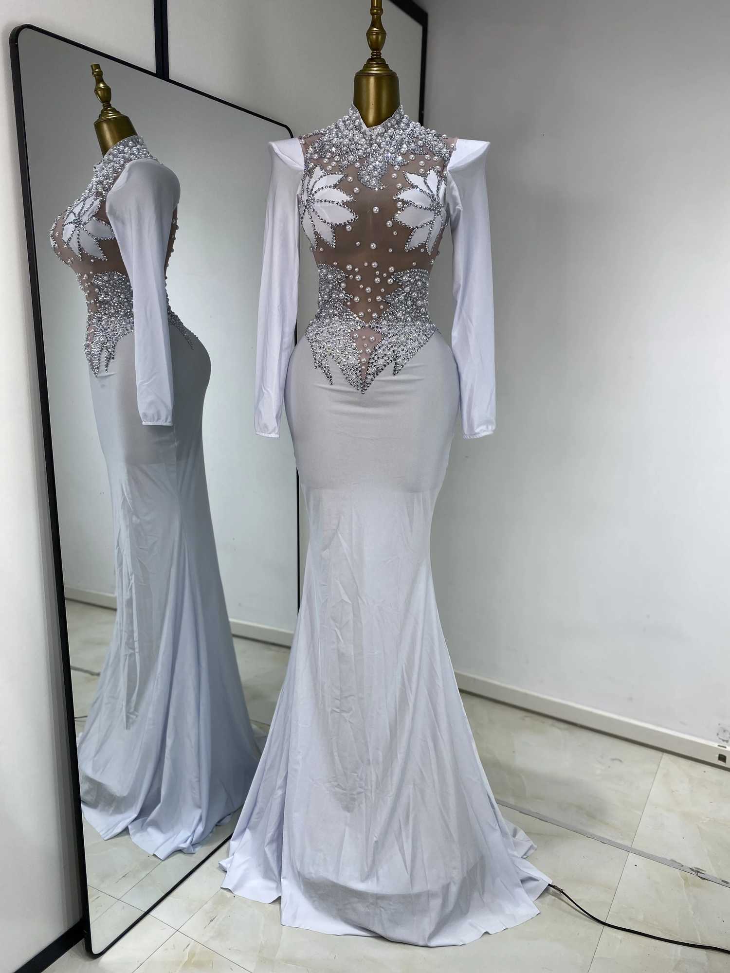 Luxury Pealrs Rhinestones Maxi Long Dress Women Elegant White Long Sleeve Wedding Evening Party Dresses Celebrity Runway Gala C260331