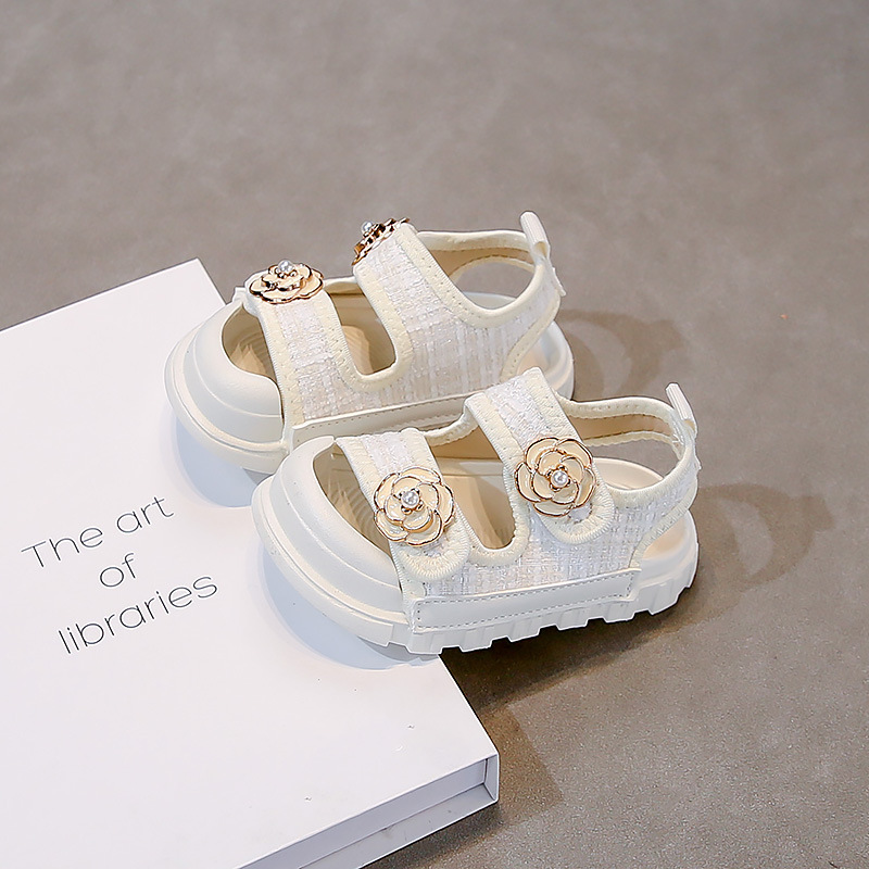 2026 Trendy Toddler Girls Sandals Camellia Flower Decor Double Hook Loop Non-Slip Summer Shoes for Kids Style Chic Summer Fashion Free shipping Size27