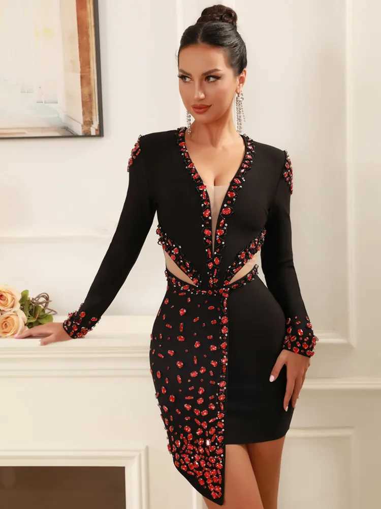 Women Winter Sexy Long Sleeve V Neck Beading Black Mini Bandage Dress 2025 Knitted Elegant Evening Club Party Dress C260331