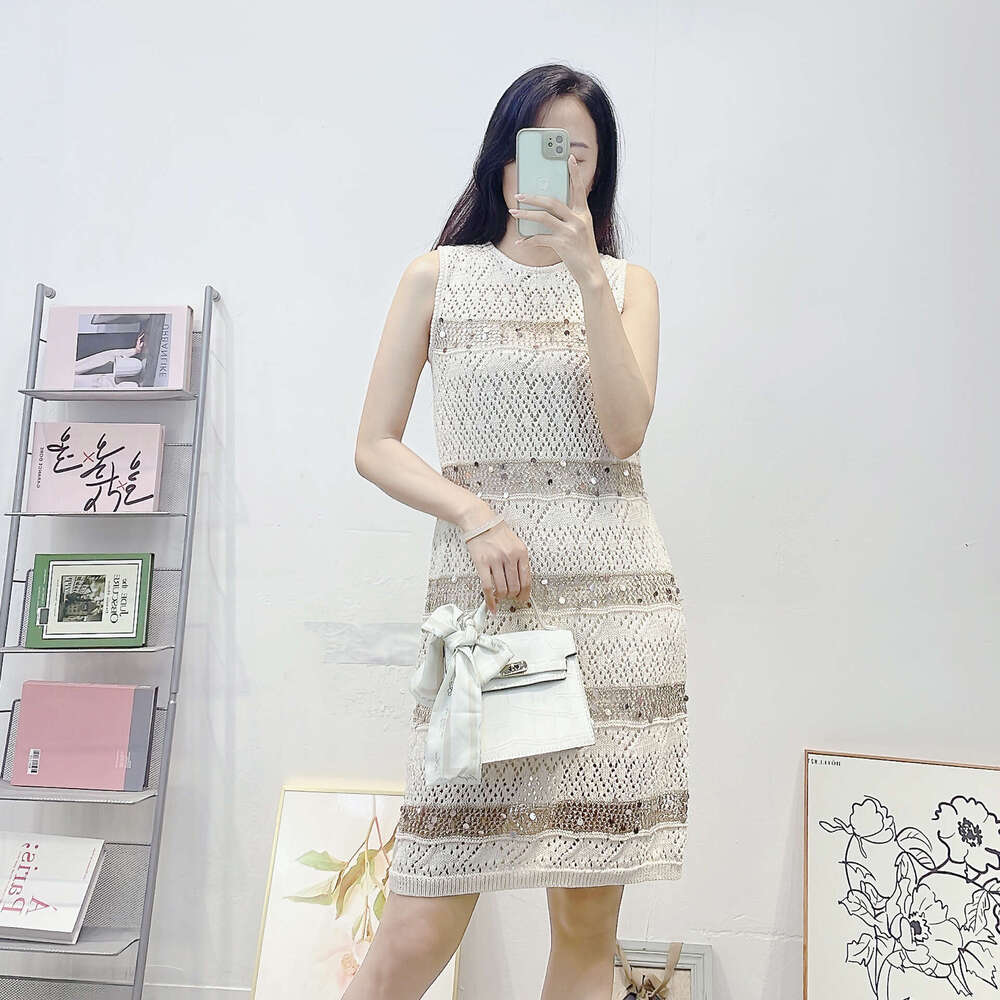 2026 Summer Designer Laisairjin k30 Shining Small Fragrant Style Dress Elegant Round Neck Knitted Long Dress for Women