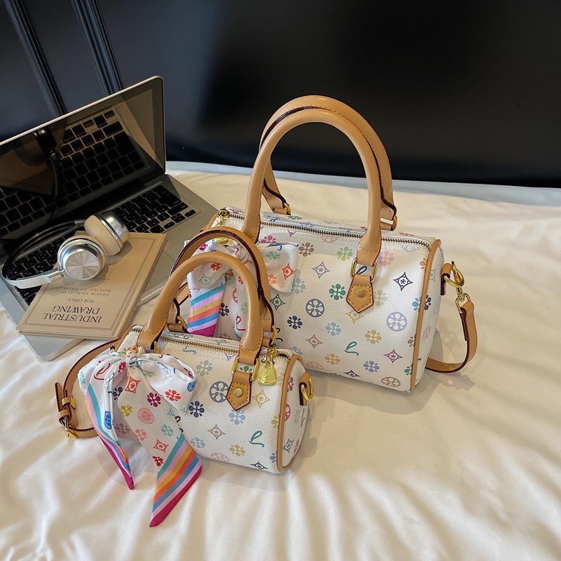 2026 Designer Handbag Trends: Vintage Print Boston Bag, Fashionable Large-Capacity Pillow Bag, Stylish Casual Shoulder Crossbody Bag, Luxury Handbag, 