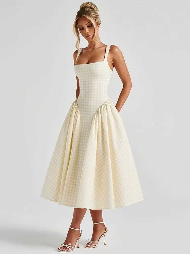 Lady Solid Sleeveless Sling Dress Backless Slim Pleated Hem Square Neck Plaid A-line Dresses Women Vacation Summer Midi Robes C260331