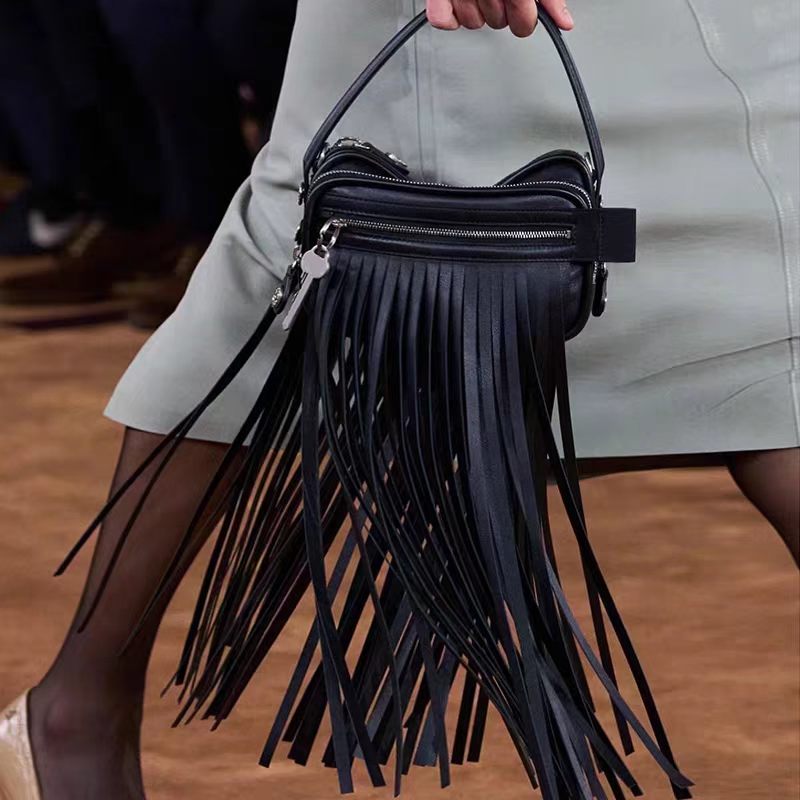 Genuine Bowling Ladies High Quality Leisure Crossbody Commuter Casual Small Square Bag Soft Leather Handbag New fringed and unique design