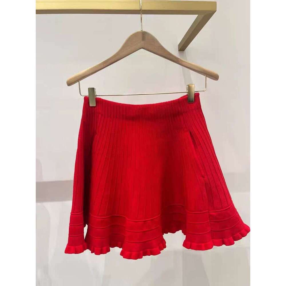 2026 Spring Designer French Elegant k30 Red Square FC Neck Slim Knitted Tank Top+Women's Skirt Set