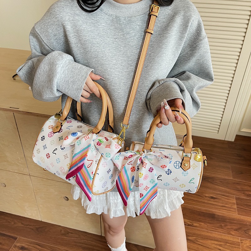 2026 Designer Handbag Trends: Vintage Print Boston Bag, Fashionable Large-Capacity Pillow Bag, Stylish Casual Shoulder Crossbody Bag, Luxury Handbag, 
