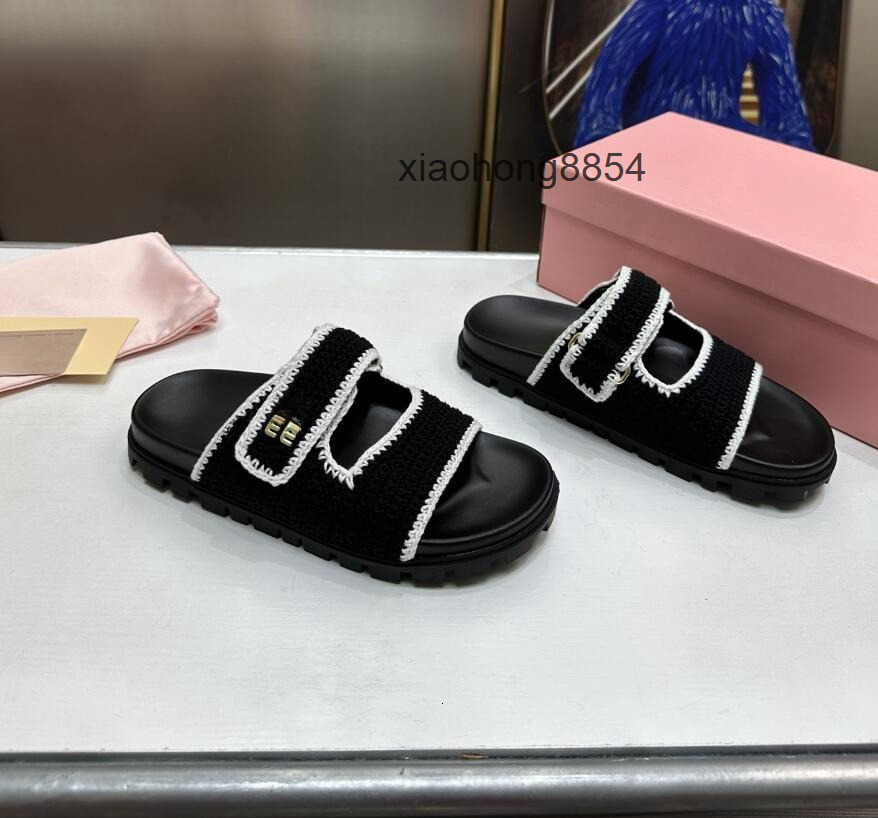 Designer Knitted Slippers for Women Thick Bottom Sheepskin Sole Casual Sandals with Hook Loop Strap Black Straw Woven Summer Slid muimuu miumiue miumiu miu miu GVKH