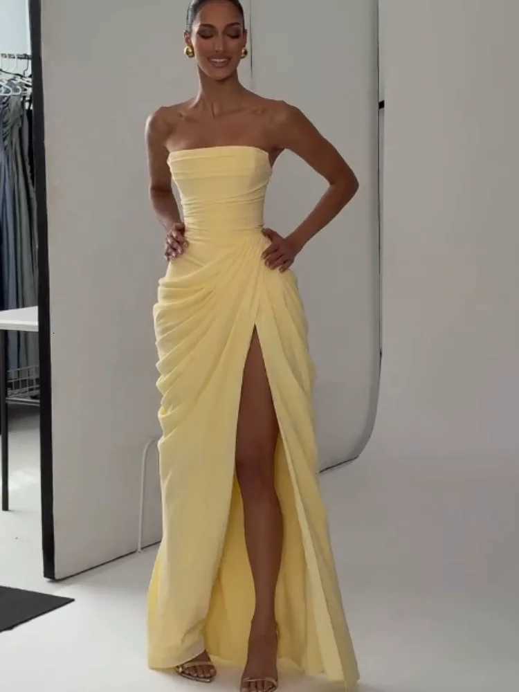 Elegant Yellow Strapless Pleated Dress Women Chic Sleeveless Waist Cinching Split Maxi Gowns 2026 Lady Evening Party Dresses C260331