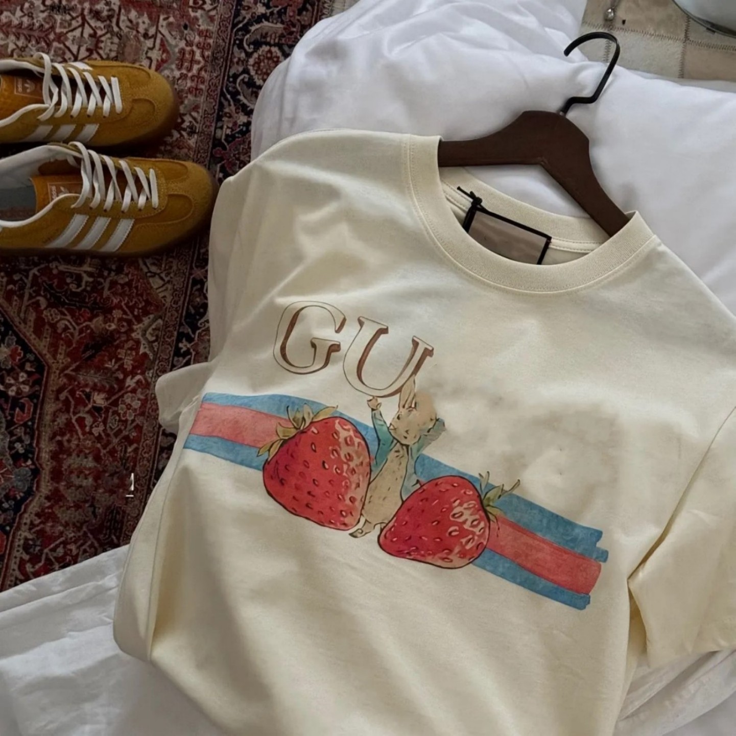 designer clothes women top G cute band Printed short sleeve mens t shirt women designer clothes Summer Short Sleeve Leisure Tee Tops Polos Sweatshirt