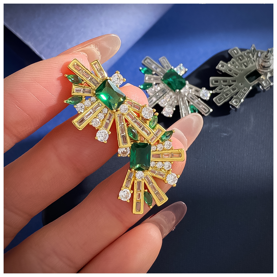 Designer Necklace Necklace for Women Geometric Half Fan Emerald Zircon Diamond Jewelry Set Earrings Necklace Ring Luxury Jewlery Designer for Women El