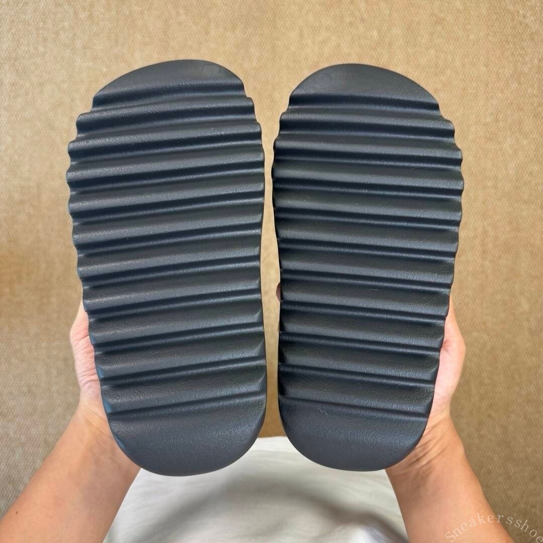 Original Onyx Slides Slippers Designer Slider sandals for Men Women Slippers Sandals Cinder Sand Bone Resin Stone Sage Slate Grey Vermilion Summer Bea