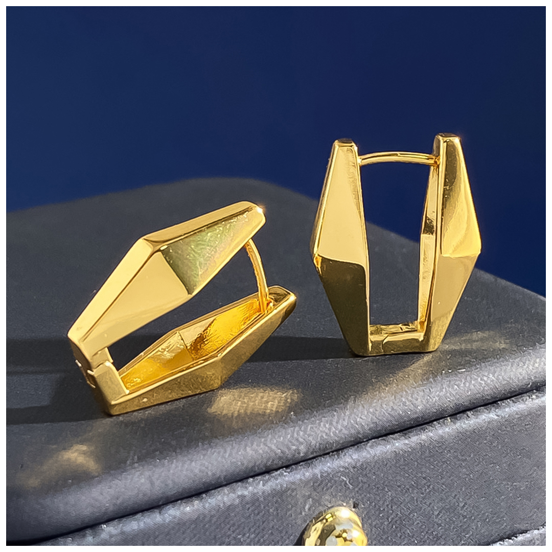 Designer Bracelet Bracelet for Women Stainless Steel 18K Gold Plated Bangle Minimal Geometric Silhouette Bangles Luxury Jewlery Designer for Women Ele