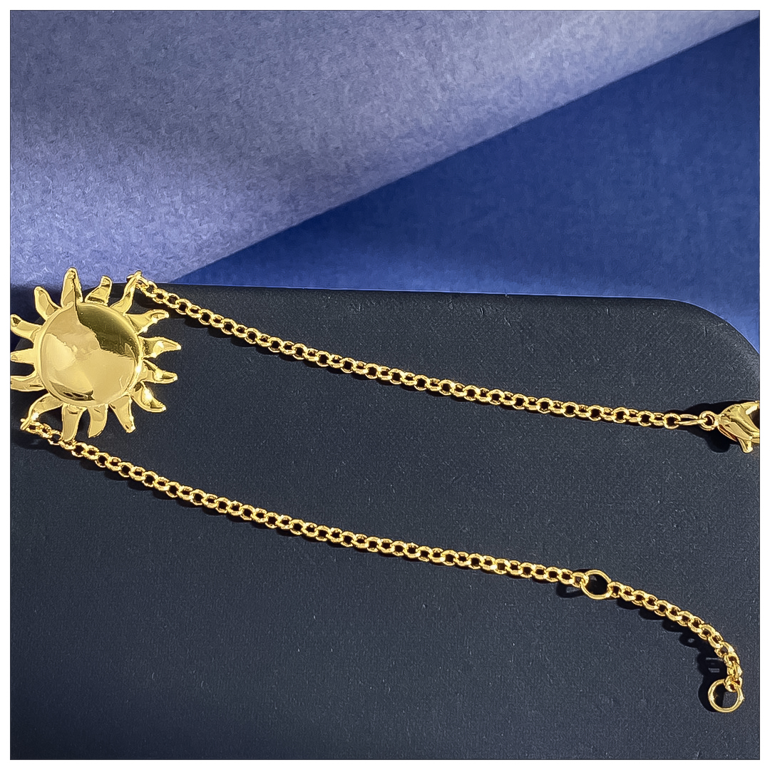 Designer Bracelet Bracelet for Women 18K Gold Plated Bangle Lapis Sunflower Charm Bangles Luxury Jewlery Designer for Women Elegant Statement Gift