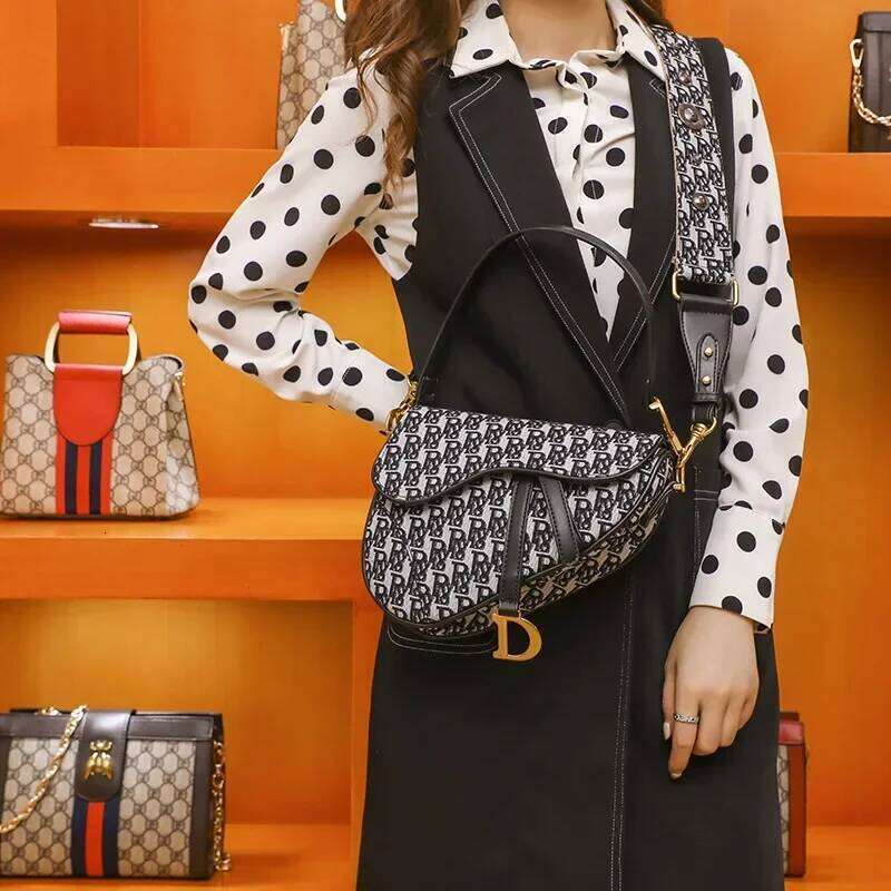 Pi8 23*20*6Cm Luxury Bags Designer Crossbody Shoulder Purses Handbag Women Clutch Travel Tote Bag