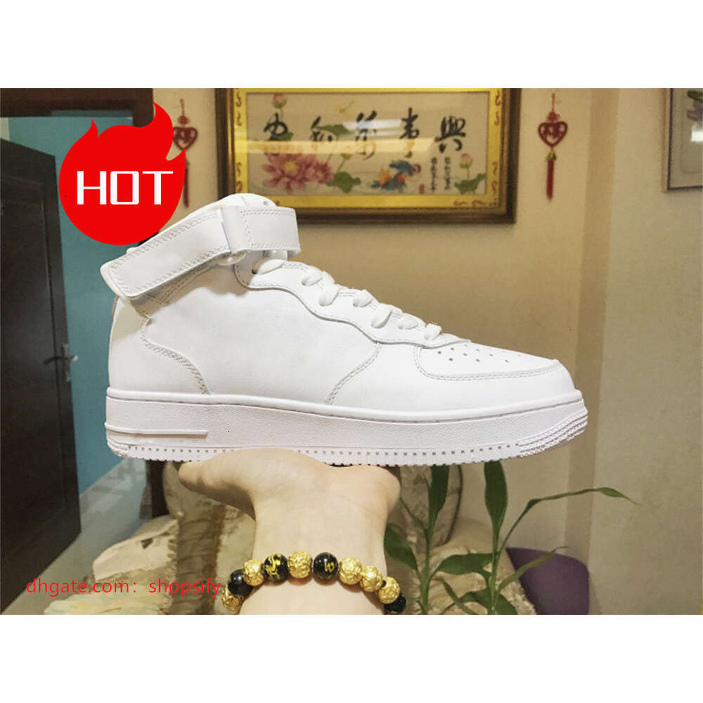 Designers 1 07 Men Low Casual Shoes Trainers All White Black Wheat Skateboard ONE Leather Tennis Sports Jogging Shoe Brand High ForC Women Running Out