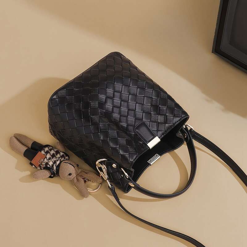 Viney Versatile Handbag Summer New Small Tote High End Genuine Leather Crossbody Commuting Bucket Bag Trendy SENYY