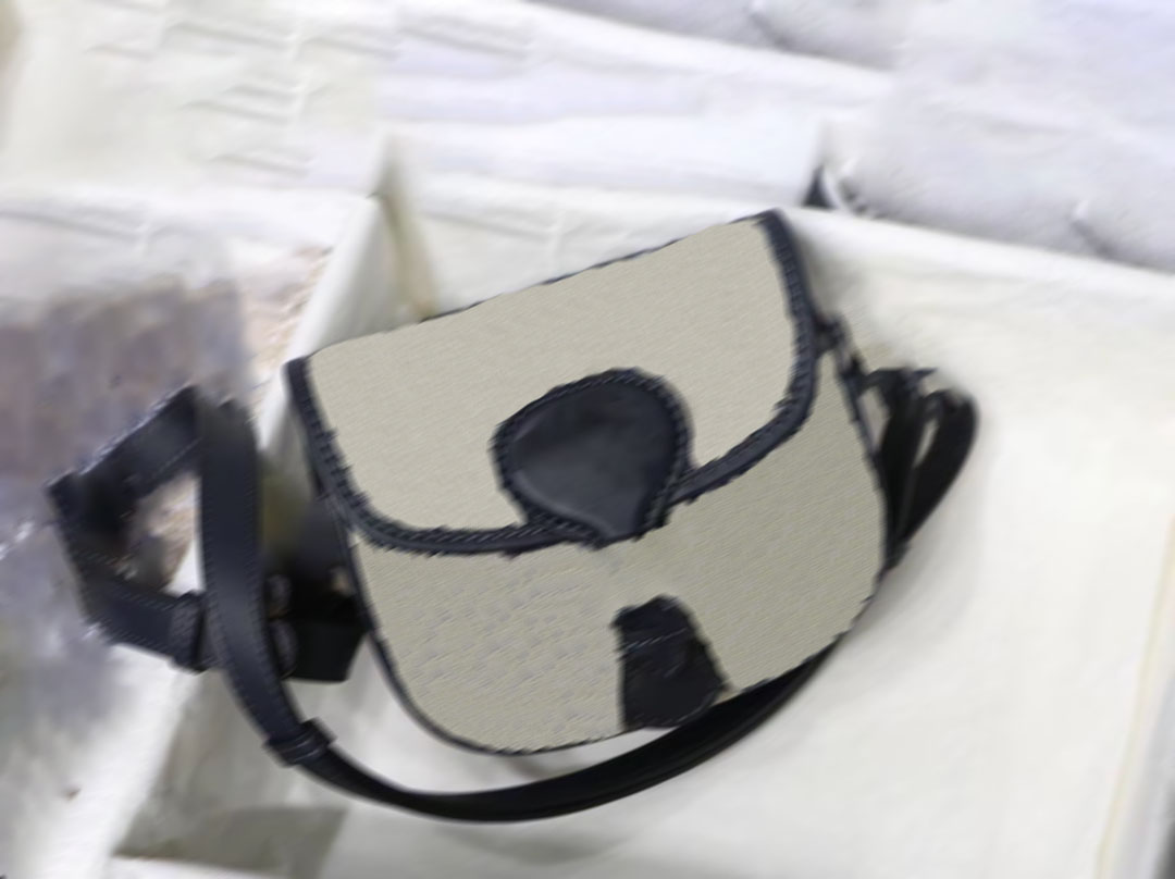 10A High-Quality Luxury Designer Classic Vintage Women's Monogram Flap Saddle Shoulder Bag