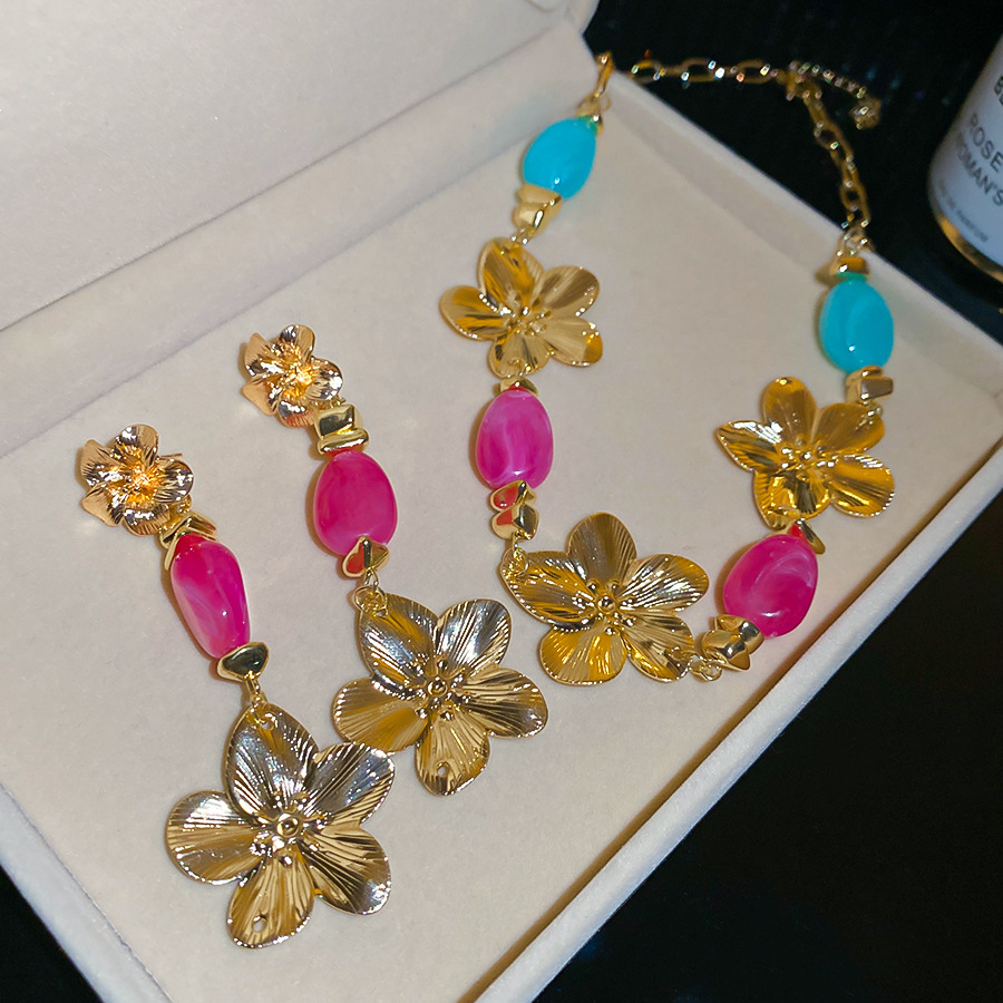 European American cross-border acrylic flower pendant earring necklace set, Bohemian court style, exaggerated and elegant jewelry - view 8