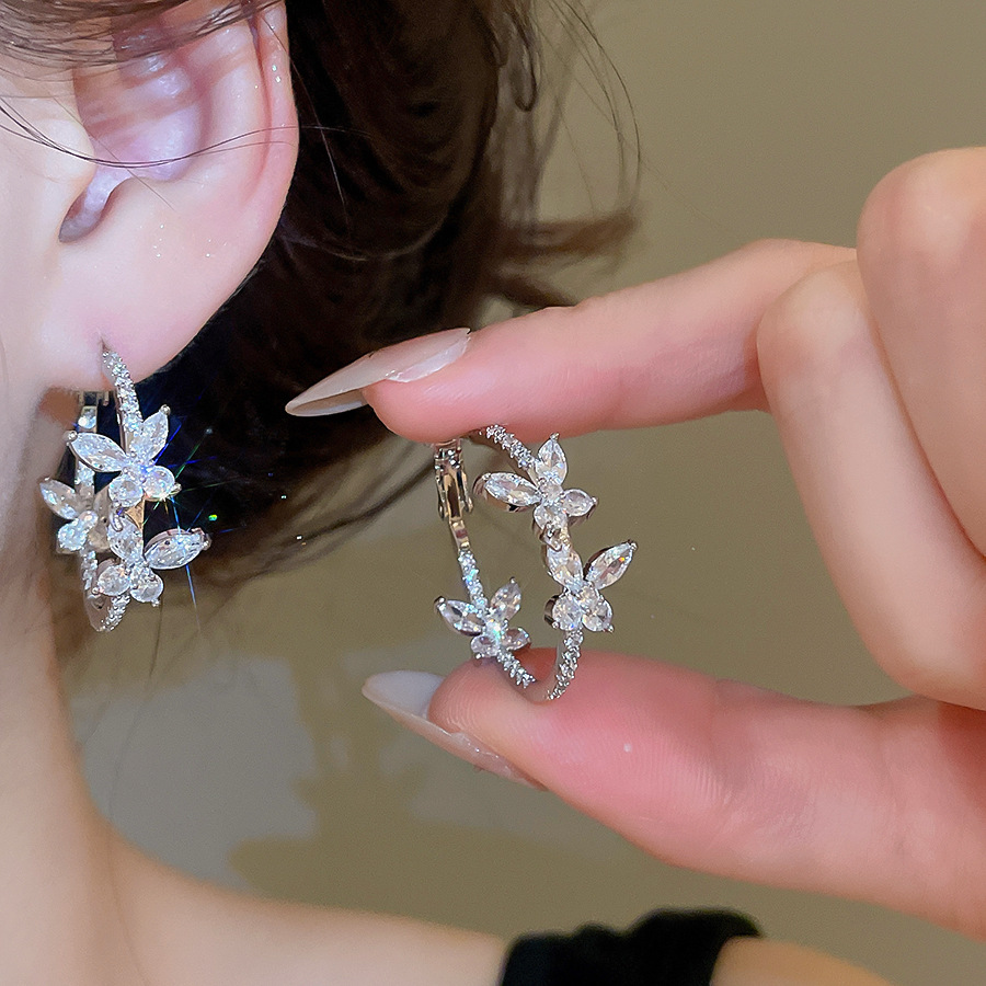 Women's Fashion Luxury High-Carbon Diamond Butterfly Letter Zircon Earrings Manufacturer Wholesale - view 3