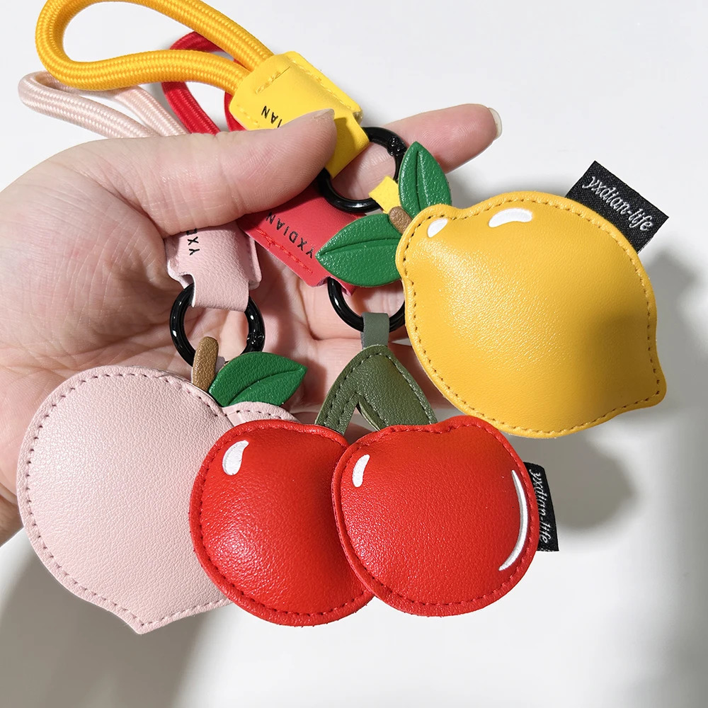 PU Fruit Leather Keychain Set for Boys, Classic Cherry Lemon Bag Charms with Crystal Pillar Pattern, O-Shaped Buckle Car Keychains, Yellow and Green
