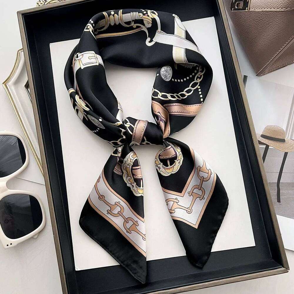 Luxury Lady Chain Print Square Simulated Silk Thin Neck Scarf Fashion Sunscreen Headscarf For Women 70x70cm 26Y0430