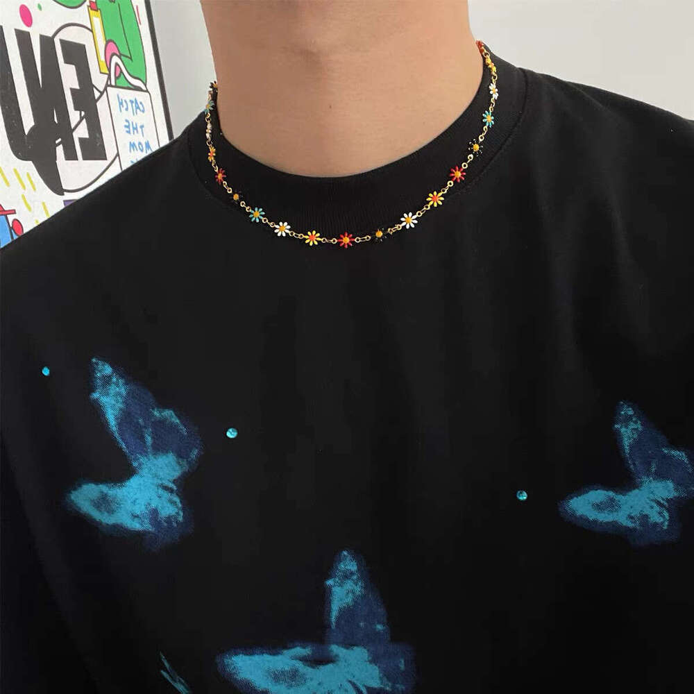Design Patchwork Colorful Daisy Men's Necklace Women's Niche Design Choker High-end Clavicle Sweet Cool Sweater Chain