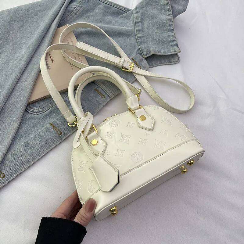 Classic Shell Luxurious Finish With Smooth Design Single Shoulder Crossbody Bag - Women's Style