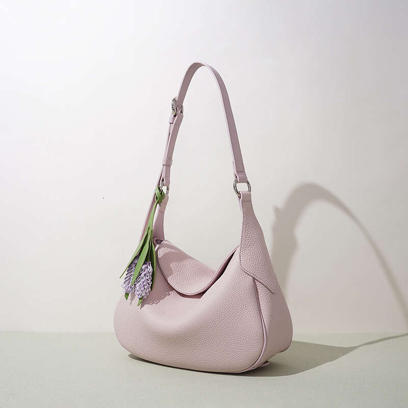 Early Spring Exquisite Crescent Shaped New Underarm Niche Minimalist Genuine Leather Crossbody Bag Casual High End Women S Shoulder SENYY