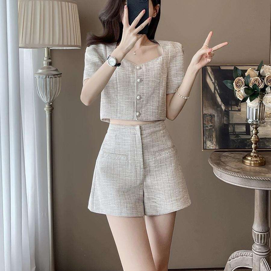 Designer 2026 2026 Summer Collection: Women's High-waisted Fashionable Chic Wide-leg Shorts Set, Youthful Luxury And Elegant Two-piece Outfit Fre