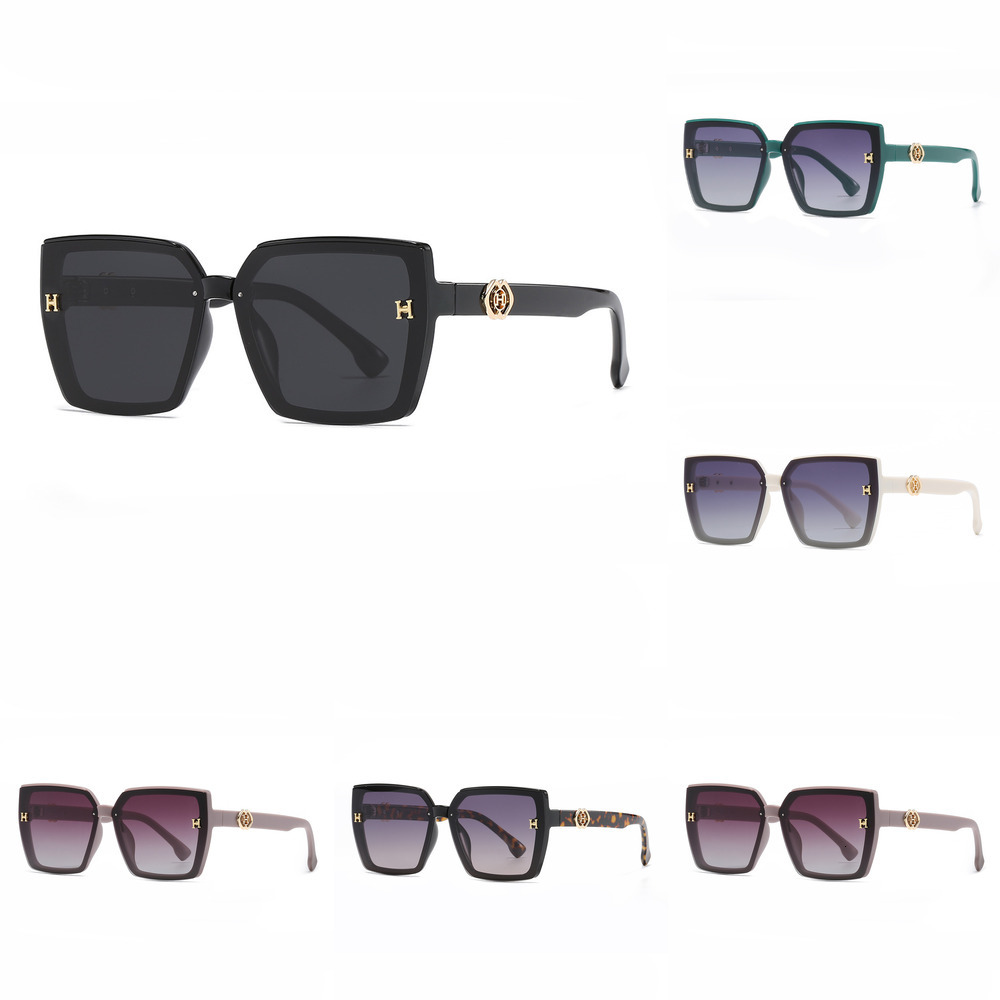 Oversized Black Designer Sunglasses Round Big Face UV Protection Eyewear For Women Outdoor Driving Beach Street Shooting High End Temperament Fashion 