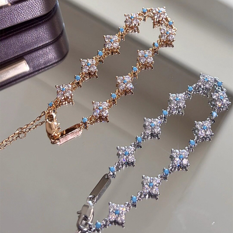18K Gold-Plated Zircon Flower Bracelet with Courtly Elegance and Retro Charm, a Lightweight Luxury Accessories with a High-End Feel - view 7