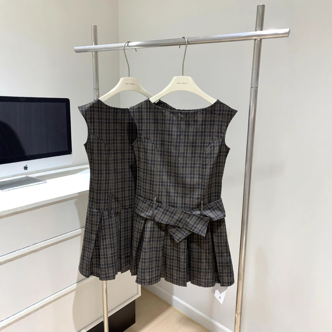 Summer Retro Plaid Designer Dress Waist Slim Pleated Mini Skirt Elegant Temperament Niche Fashion Casual Daily Streetwear For Women