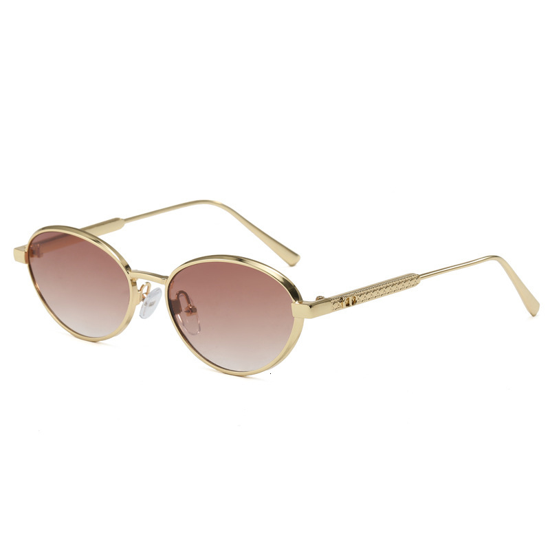 New Women's Metal Small Oval Designer Sunglasses European Internet Celebrity Eyewear Outdoor Street Shooting Trendy High-end UV Protection Fashio