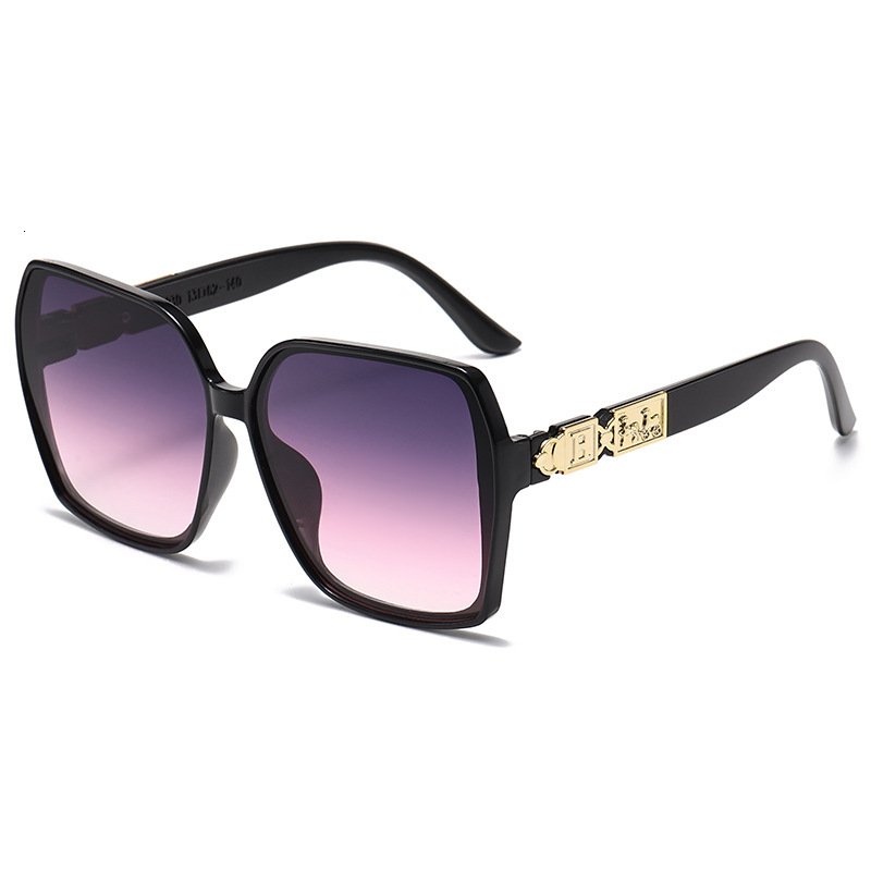 Hot Selling New Square Designer Sunglasses Internet Celebrity Trendy Eyewear For Outdoor Travel Street Shooting UV Protection Face Slimming Fashion Su