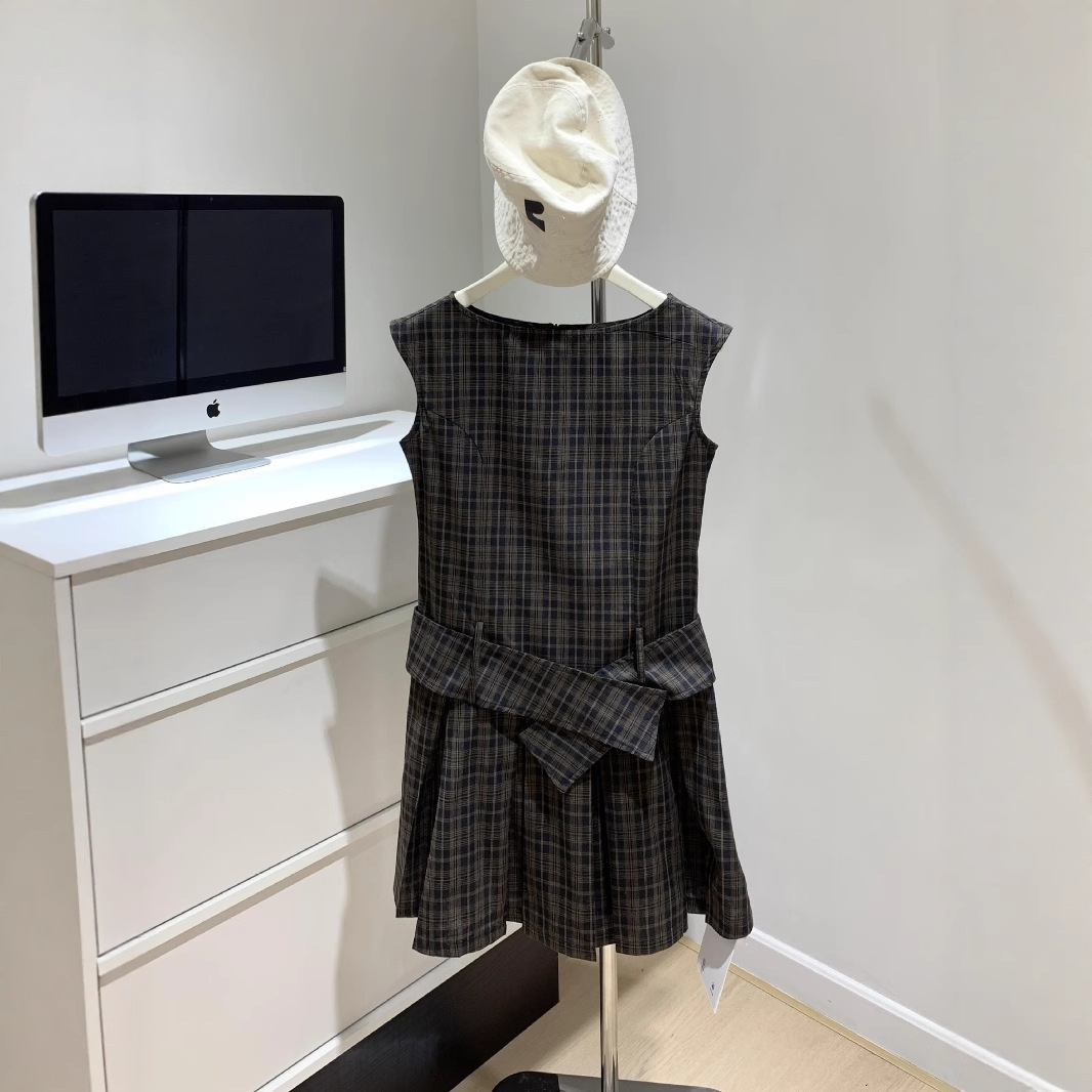 Summer Retro Plaid Designer Dress Waist Slim Pleated Mini Skirt Elegant Temperament Niche Fashion Casual Daily Streetwear For Women