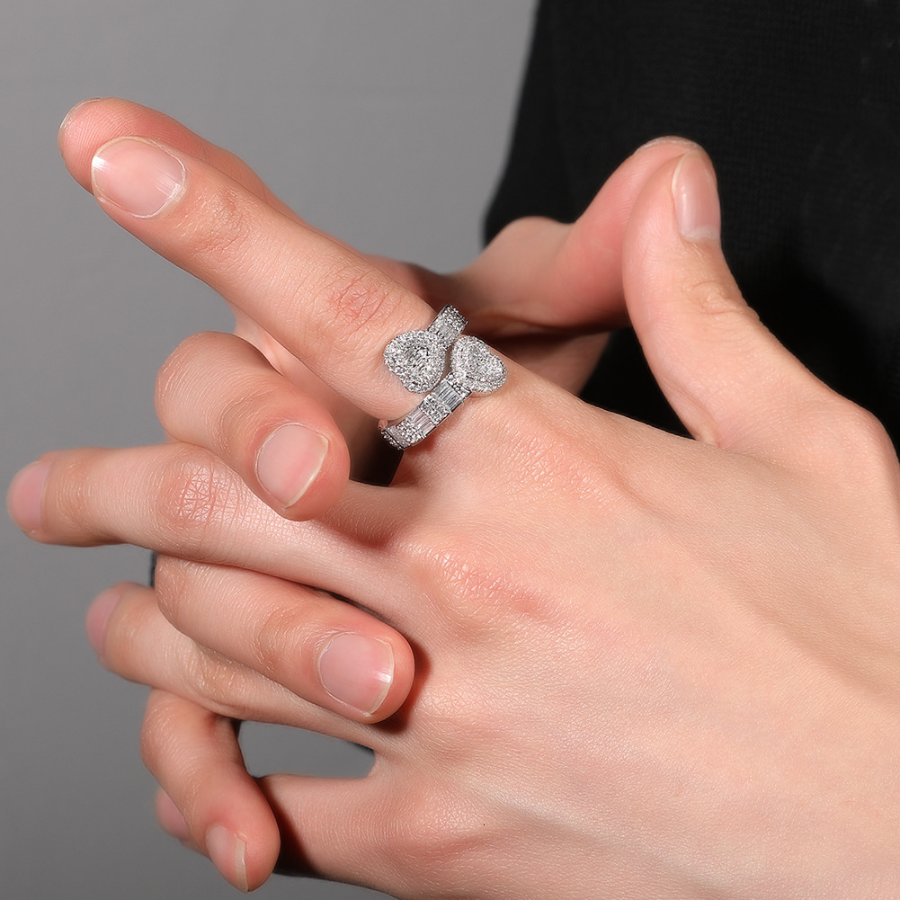 Designer Jewelry Trendy diamondencrusted heartshaped hiphop ring personalized ring new ins trendy brand couple accessory Luxury brand accessories