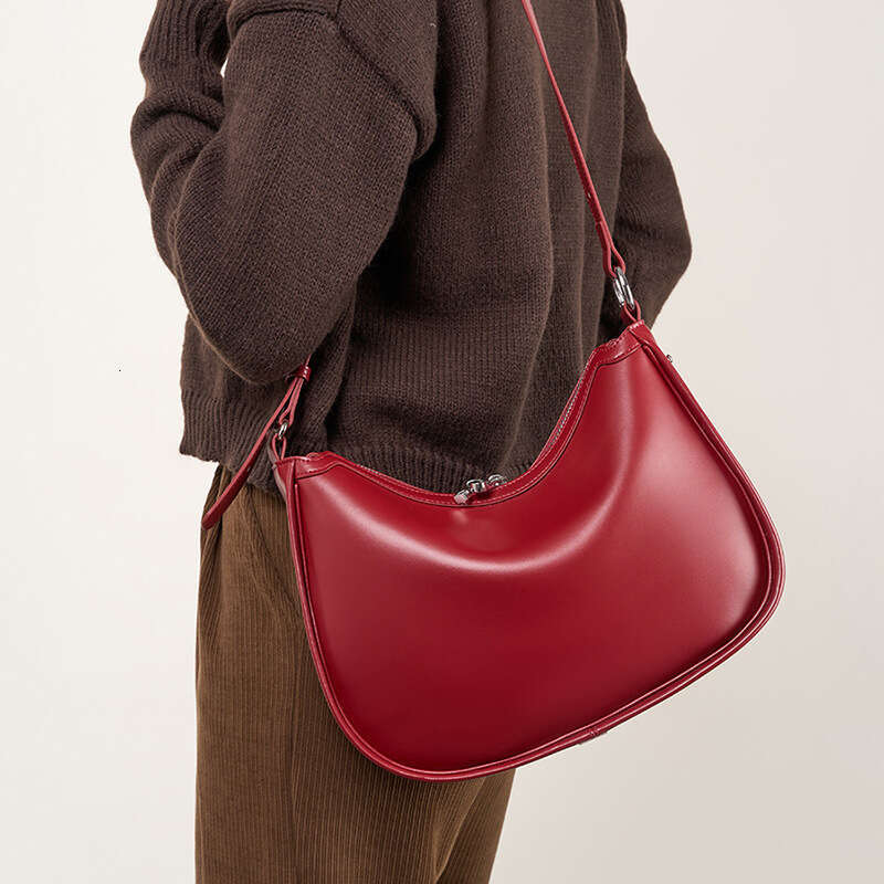 Niche Design Crescent Bag Genuine Leather Underarm Bag New Arrival High End Minimalist Versatile Shoulder Crossbody Handbag for Women Daily Commute SE
