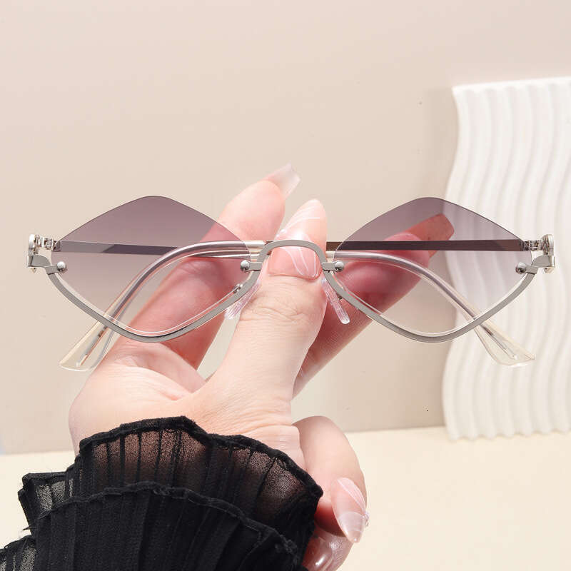 Half-Frame Diamond-Shaped Sunglasses For Men Women, European American Retro Small-Frame Sunglasses, Fashionable And Simple Beach Glasses Chunjinqiuli
