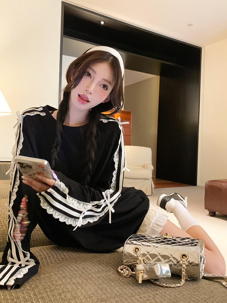 2026 new Women's Summer Korean-style Casual Loose Mid-length Long-sleeved T-shirt with Lace Trim Stripes and Bowknot a Stylish Top